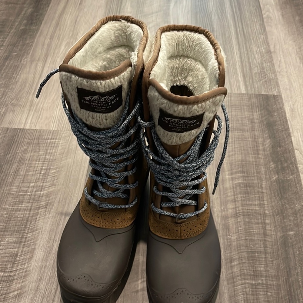 Women’s Winter North Face Boots